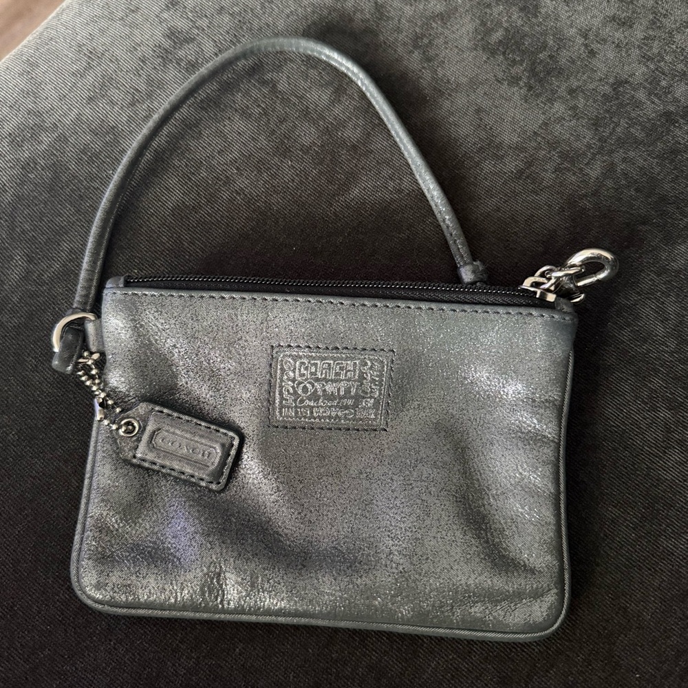 🖤 Coach Legacy Y2K Leather Wristlet Black/Silver Metallic Shimmer Wristlet